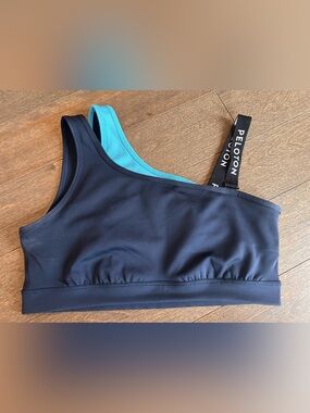 Peloton Women's One-Shoulder‎ Sports bra/Top size L